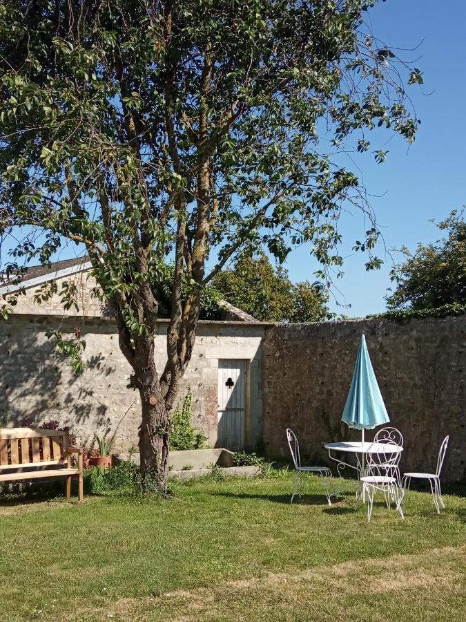 Bed and Breakfast Les Mariesis Osmanville Exteriér fotografie